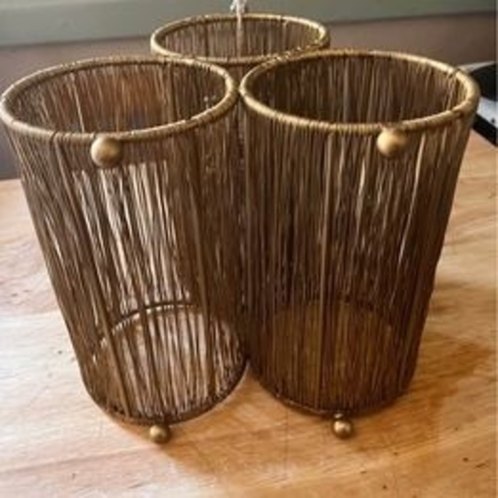 NWT Wine Rack - Golden Metal - Picture 4 of 4